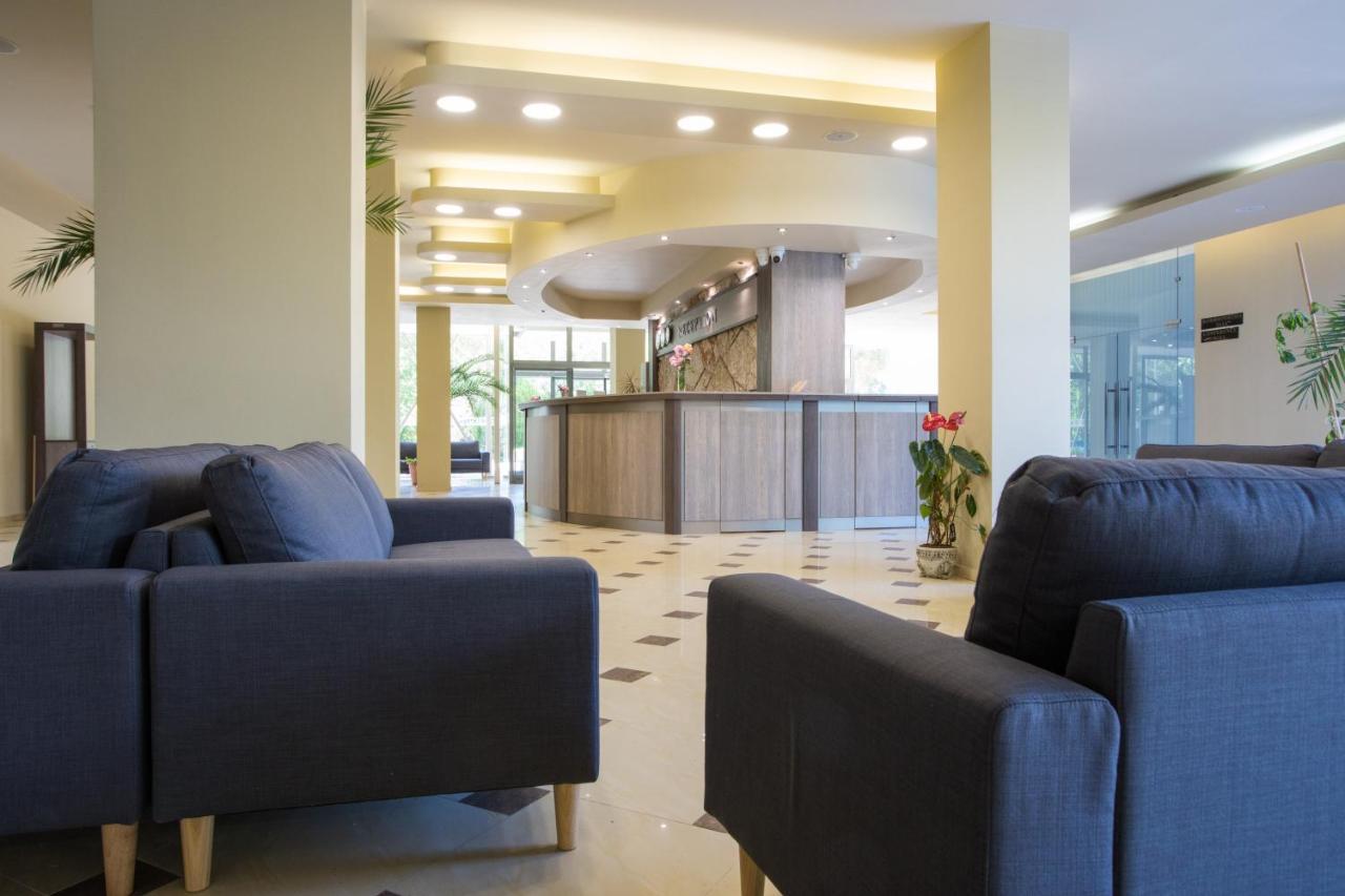 Hotel Coop - Kiten Китен Екстер'єр фото